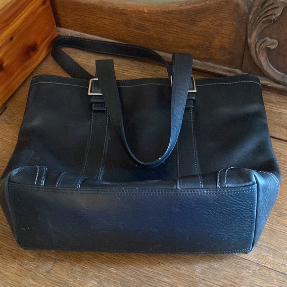 Coach Hampton F10194 vintage black leather shoulder bag - Picture 11 of 13